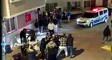 Kavga ihbarına giden polislere sürpriz kutlama