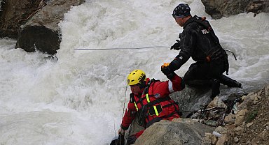 Kayıp kadının arama çalışmaları 4'ncü gününde