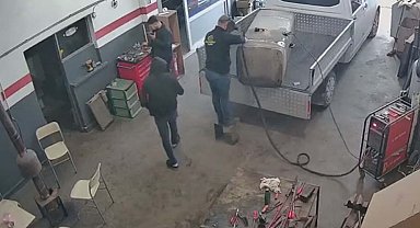 Kaynak yapılan yakıt deposu patladı