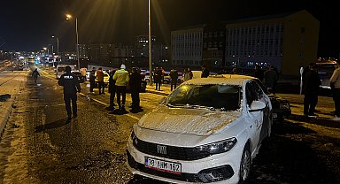 Kayseri'de 11 araç zincirleme kazaya karıştı; 2 yaralı