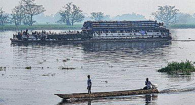 Kongo Demokratik Cumhuriyeti'nde tekne alev aldı: 148 ölü