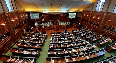 Kosova Meclisi'nde yeni meclis başkanı seçilemedi