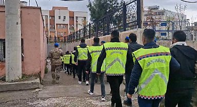 Mardin'de 1 milyar TL'lik vurgunda tutuklanan 9 şüphelinin 700 milyon TL tutarındaki mallarına tedbir konuldu