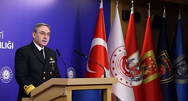 MSB: Terör örgütünün barınma alanlarına havadan Türkçe, Kürtçe ve Arapça bildiriler atılıyor