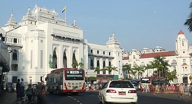 Myanmar'da 1 dakikalık saygı duruşu