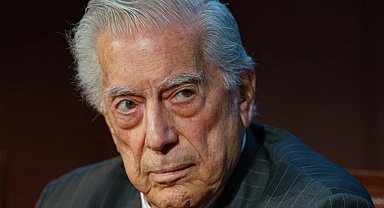 Nobel ödüllü yazar Mario Vargas Llosa hayatını kaybetti