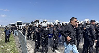 Öcalan'ın doğum günü nedeniyle Halfeti'ye gitmek isteyen gruba izin verilmedi