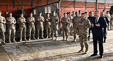 Özel Harekat polisleri dualarla Suriye'ye uğurlandı