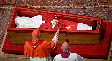 Papa'nın cenaze töreni için hazırlıklar tamamlandı