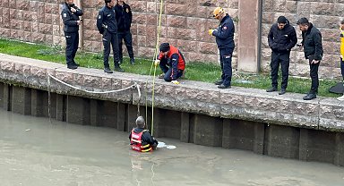 Porsuk Çayı'nda erkek cesedi bulundu