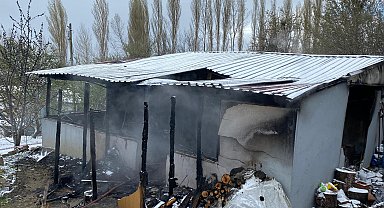 Prefabrik evde çıkan yangında 2 çocuk öldü