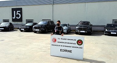 Sahte emeklilik belgeleriyle yurda sokulmak istenen 100 milyon TL'lik lüks araçlara el konuldu