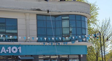 Sakarya'da 2'nci kattan düşen kadın ağır yaralı