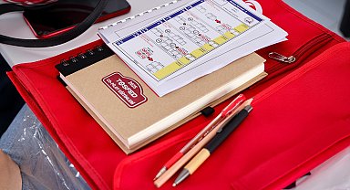 Şampiyon pilotlar, 30 kadın co-pilotu pistlere hazırladı