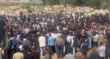 Şanlıurfa'da göçükte ölen 3 işçi toprağa verildi