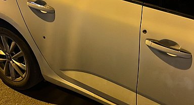 Seyir halindeki otomobilde 2 kişinin yaralandığı silahlı saldırıya 2 tutuklama