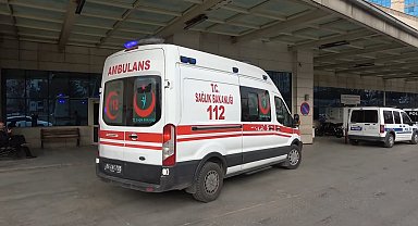 Siirt'te devrilen traktörün sürücüsü öldü