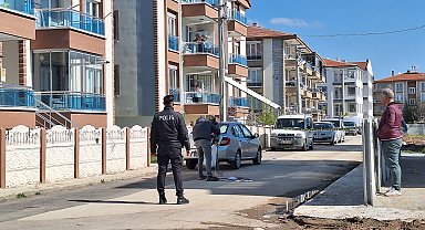 Tartıştığı eşini tabancayla öldürüp, intihara kalkıştı