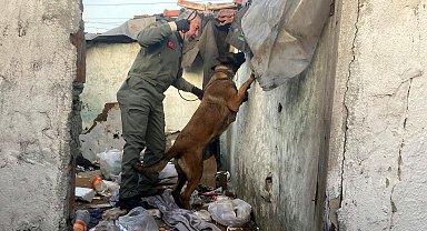 Tekirdağ'da ruhsatsız silahlar ile uyuşturucu ele geçirildi; 10 gözaltı