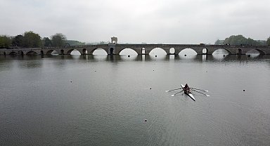 Uluslararası Meriç Kürek Yarışları, eleme müsabakalarıyla başladı