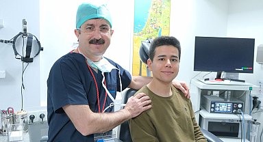 Üniversiteli Özkan'ın biyonik kulağı yeni teknolojiyle güncellendi