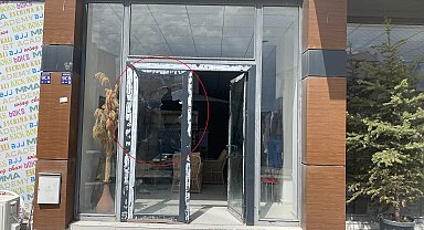 Usta öğreticiyi 'klima motoru gürültüsü' nedeniyle darbettiler