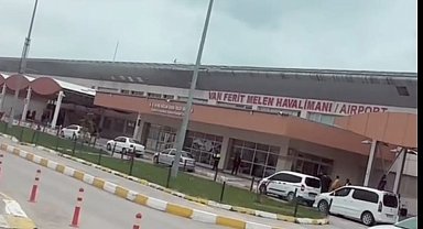 Van'da havalimanında kaçak altın ve para ele geçirildi