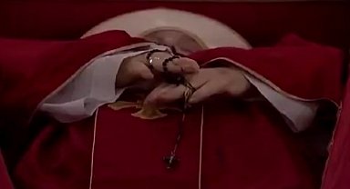 Vatikan, Papa'nın tabuttaki görüntülerini paylaştı