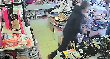 Yalova'da da hissedilen depremde panikle dükkanından kaçan esnaf kamerada