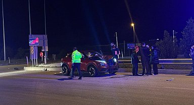 Yolun karşısına geçerken otomobilin çarptığı yaya öldü