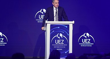 Zapatero: Avrupa Türkiye'yi birliğine dahil edebilirse, medeniyet açısından tamamlanmış olur