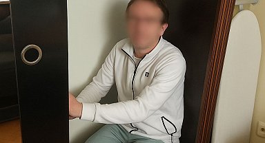 10 suçtan aranan hükümlü, evindeki kıyafet dolabında yakalandı