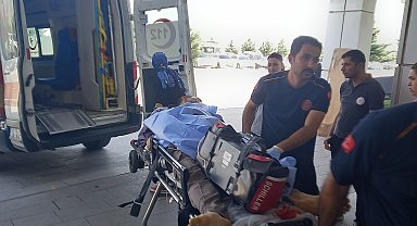 15 yaşındaki çocuk çobanı vurdu; tüfeği almaya çalışan kendi babasına da yaralandı