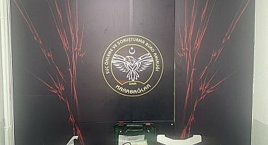 3 iş yerinden hırsızlık yapan 2 şüpheli yakalandı; hırsızlık kamerada