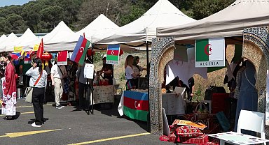 30 ülkeden yüzlerce öğrenci kültürlerini tanıtmak için İstanbul'da