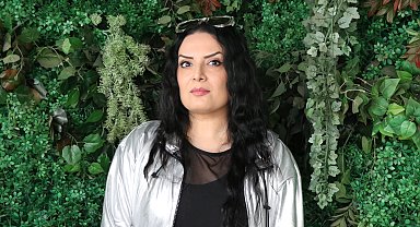 30 yıldır mücadele ettiği MS'e dikkat çekmek için şarkı besteledi