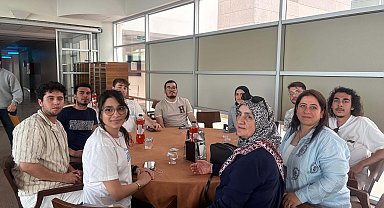 'Anneden Evlada Bir Dokunuş' projesiyle gurbet ve evlat hasretini bir sofrada dindirdiler