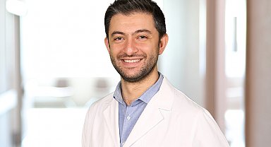 'Fazla beslenme bebeklerde reflüye neden olabilir'