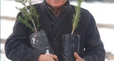 'Orman Dede' olarak bilinen Rahim öğretmen, elleriyle kurduğu ormana defnedildi