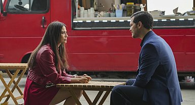 'Sana aşık olmamak çok zor Eşref Tek'