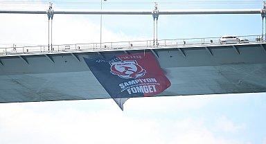 ABB FOMGET Bayrağı İstanbul Boğazı'nda Dalgalanıyor