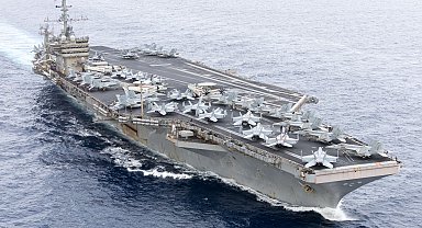 ABD Donanması'nda ikinci kez bir savaş uçağı, uçak gemisinden Kızıldeniz'e düştü