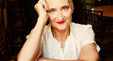 ABD'li şarkıcı Jill Sobule, evinde çıkan yangında hayatını kaybetti