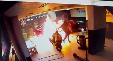 Alevlerin arasında kalan oto yıkamacı öldü, o anlar kamerada