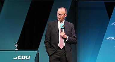 Almanya'da Friedrich Merz ilk turda başbakan seçilemedi