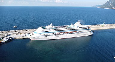 Amasra'ya kruvaziyer ile 88 bin 771 Rus turist geldi