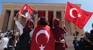 Anıtkabir'de 19 Mayıs coşkusu