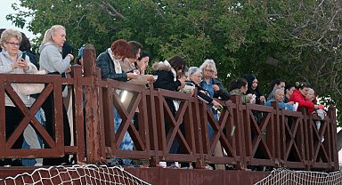 Antalya'da Hıdırellez coşkusu; dilekler denizle buluştu