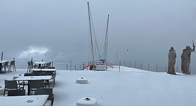 Antalya'nın yüksek kesimlerinde mayıs sonunda kar yağdı