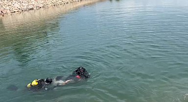 Ayağı kayıp düştüğü çayda boğuldu